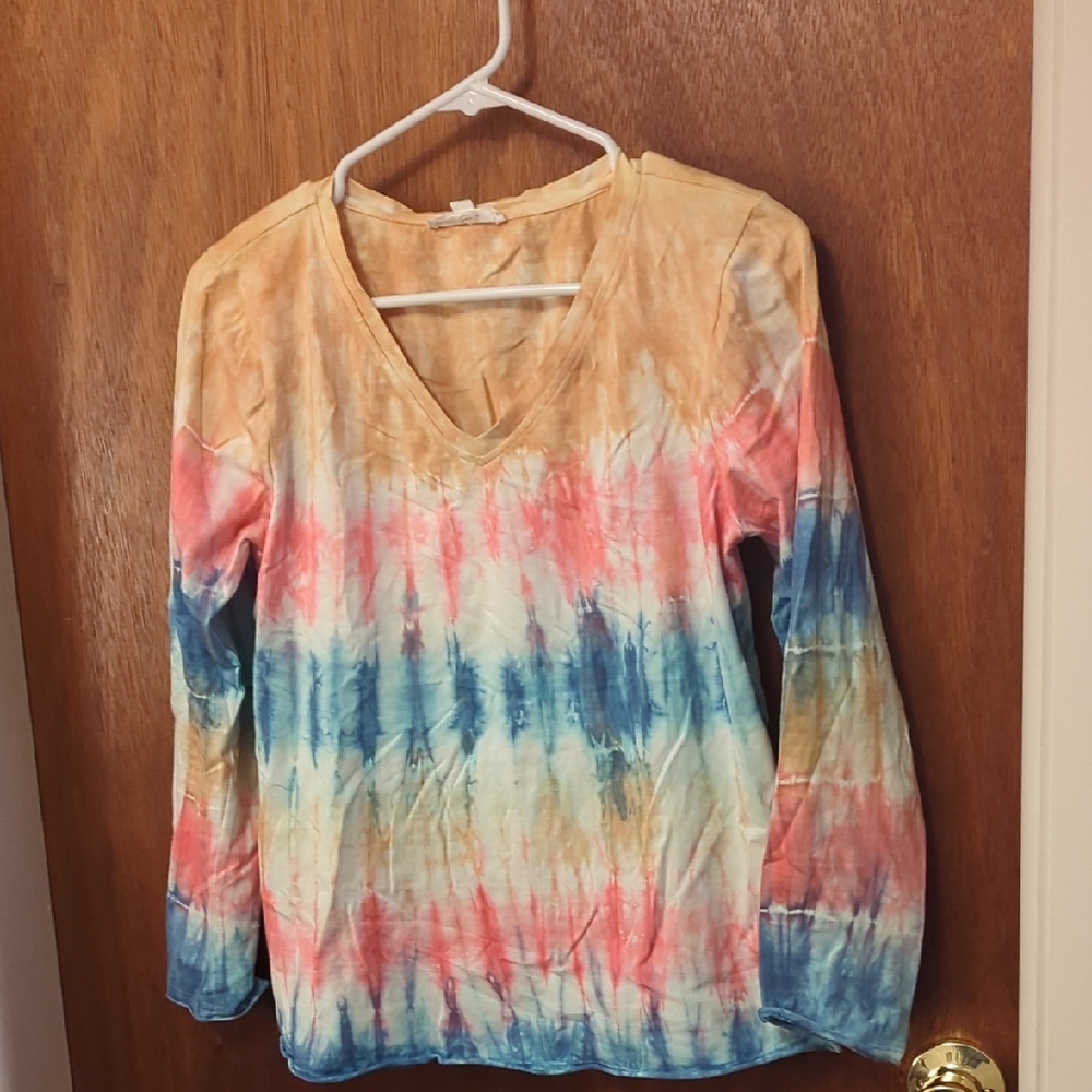 Tie-Dye V-Neck Long Sleeve Top